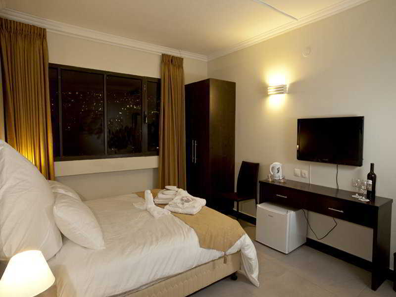 Market Hotel 海法 外观 照片